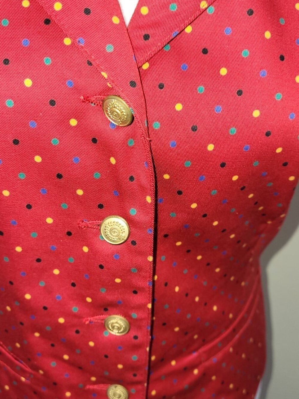 Lizsport Vintage Red Multicolored Dot Vest Collared With Gold Buttons Size 4P - Picture 8 of 11